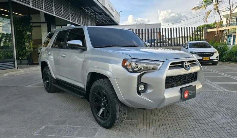 TOYOTA 4RUNNER SR5 AT 4000CC 2021 lleno