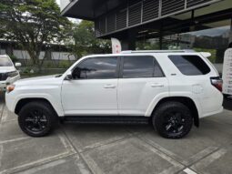 TOYOTA 4RUNNER SR5 AT 4000CC 2023