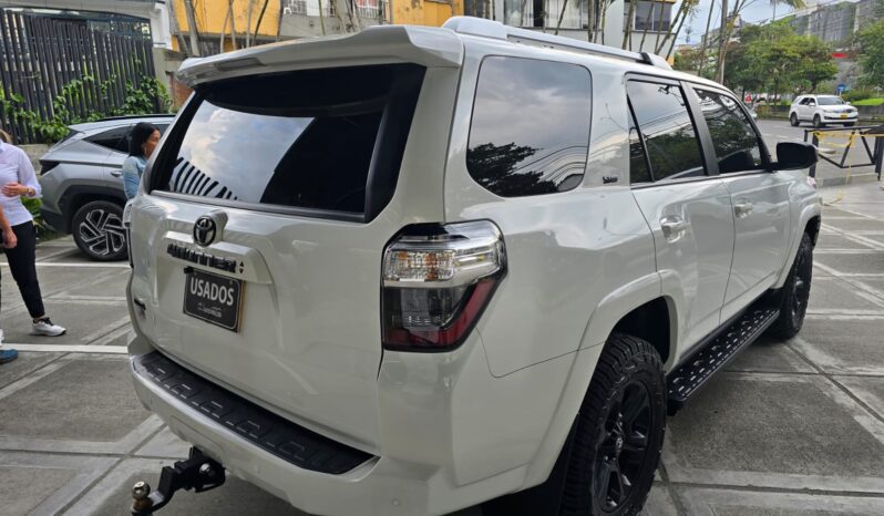 TOYOTA 4RUNNER SR5 AT 4000CC 2023 lleno
