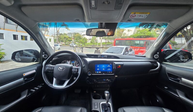 TOYOTA HILUX SRV 2.8 Turbo Diesel 2023 lleno