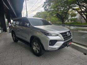 TOYOTA Fortuner SR 4×2 2022
