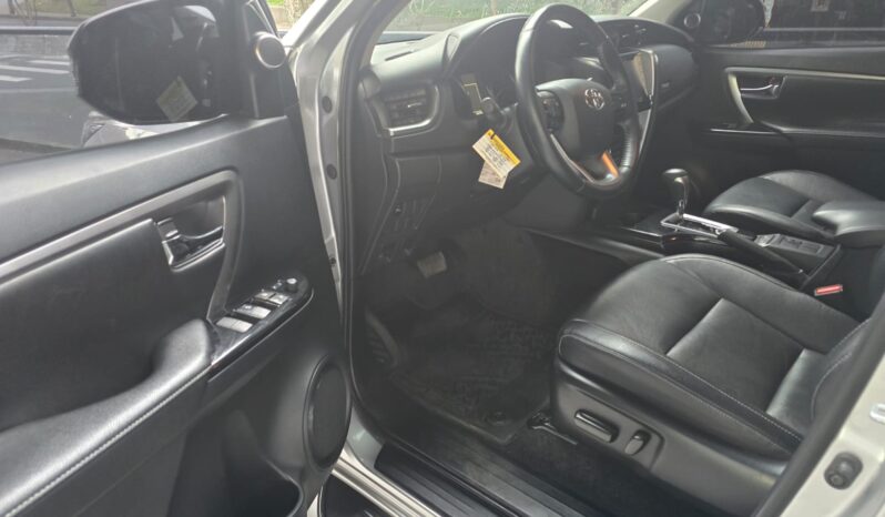TOYOTA Fortuner SR 4×2 2022 lleno