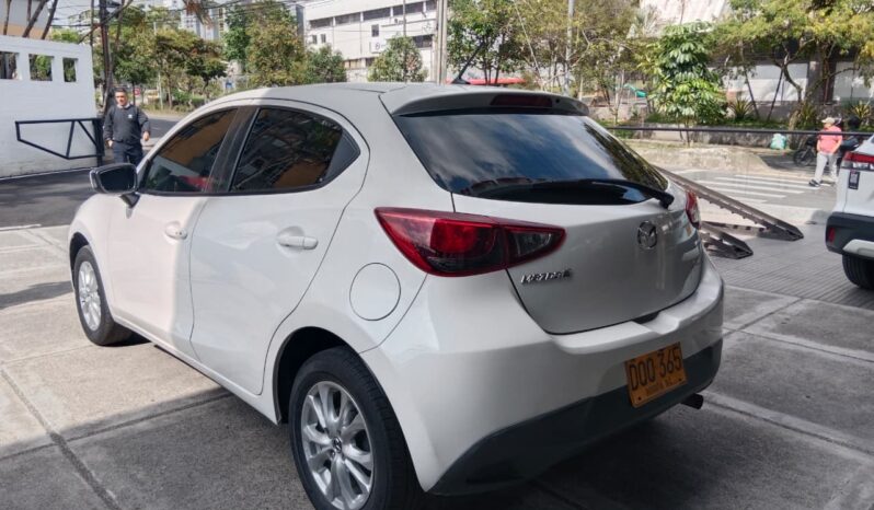 MAZDA 2 HB Touring 2017 lleno