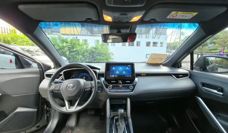 TOYOTA COROLLA CROSS HIBRIDA 2024 lleno